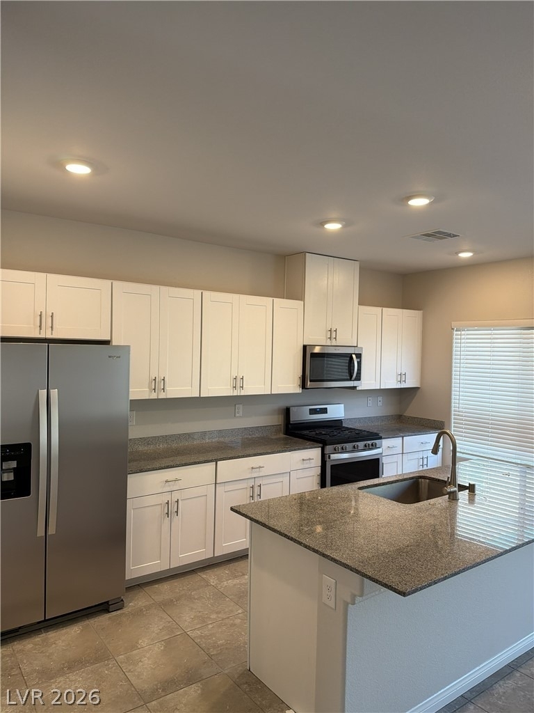 1054 Twincrest Avenue - Photo 1