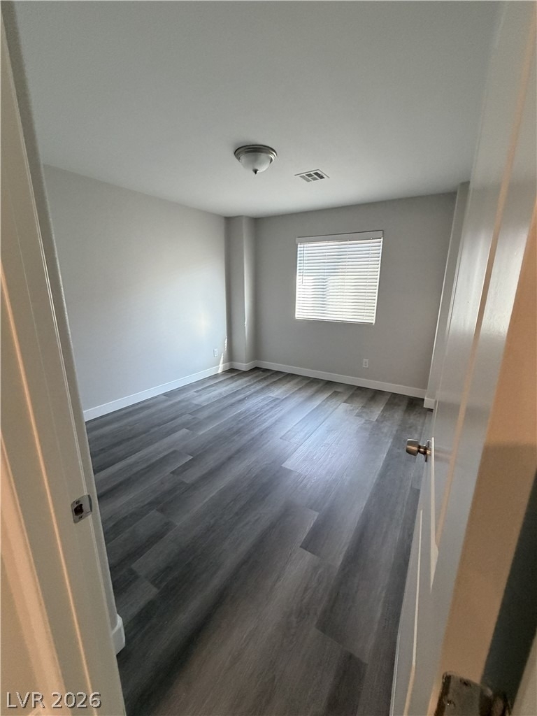 1054 Twincrest Avenue - Photo 9
