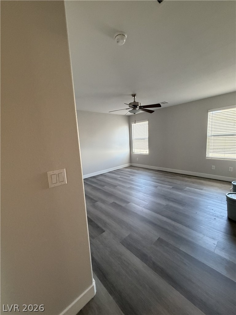 1054 Twincrest Avenue - Photo 10