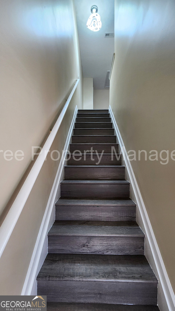 3854 Pleasant Oaks Drive - Photo 5