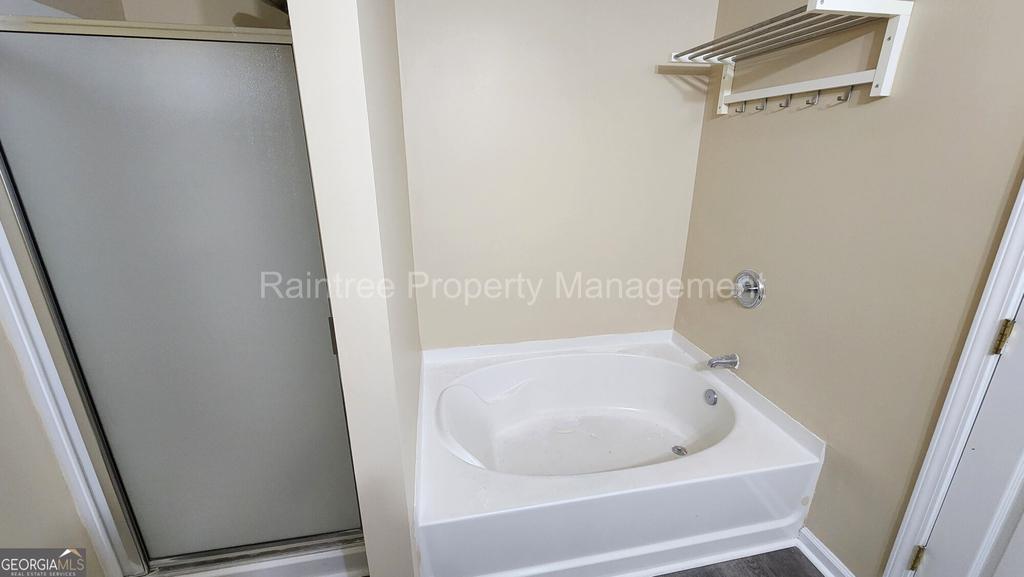 3854 Pleasant Oaks Drive - Photo 9