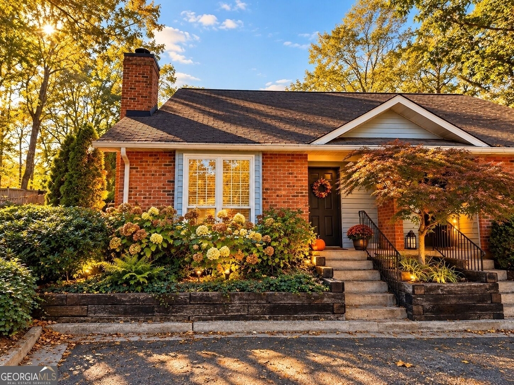 1195 Minhinette Drive - Photo 0