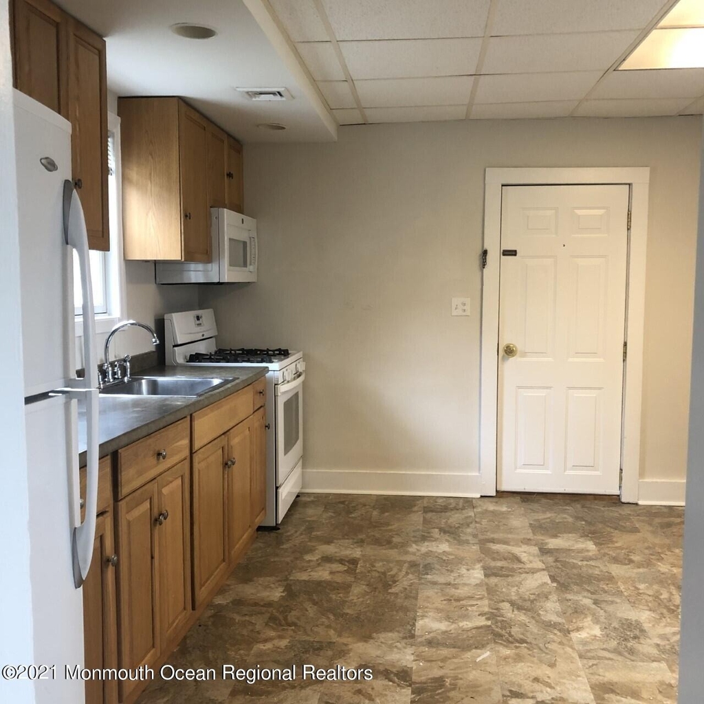 497 Sycamore Avenue - Photo 7