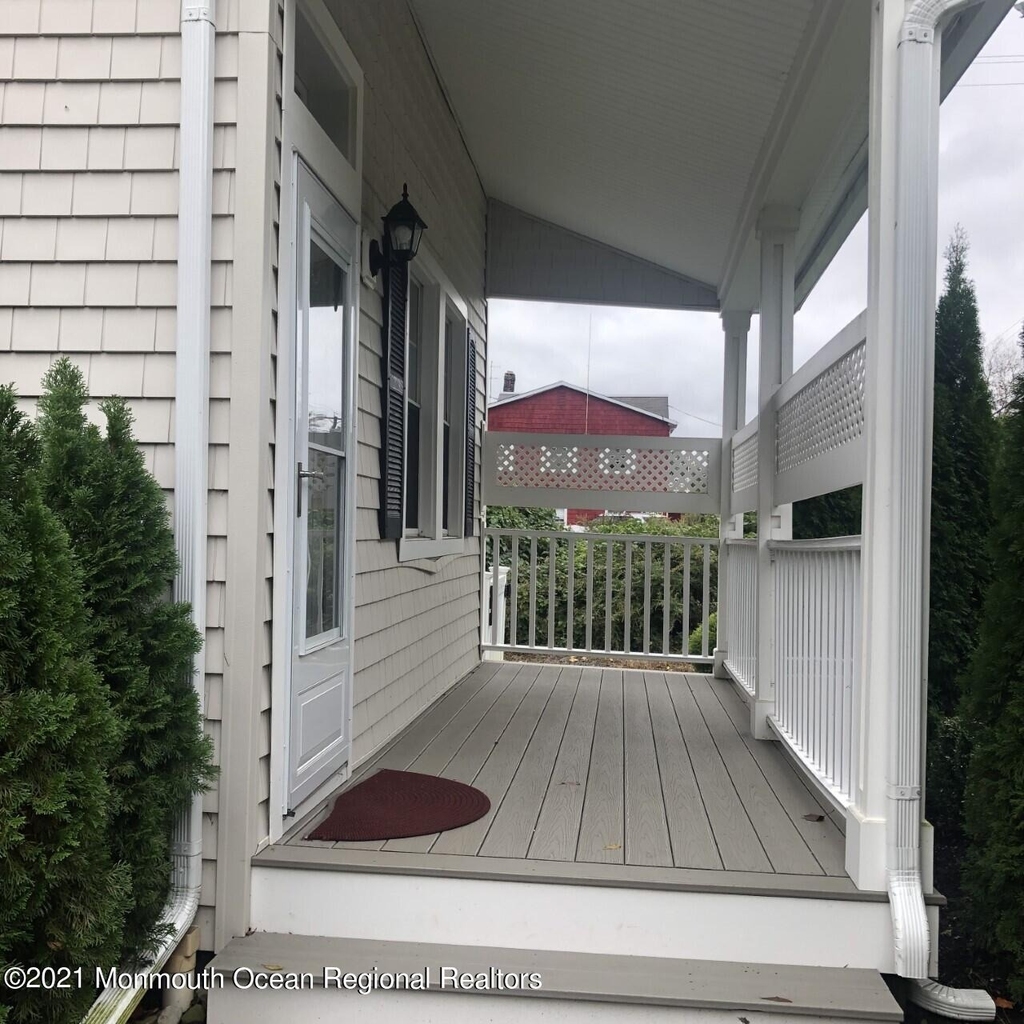497 Sycamore Avenue - Photo 5