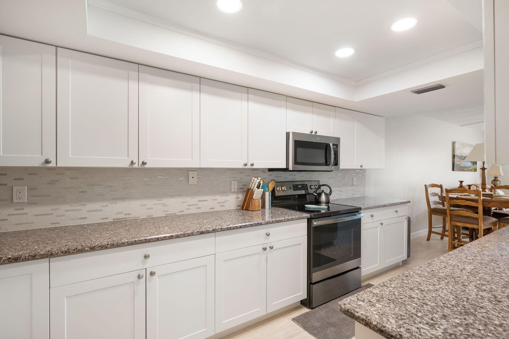 1166 6th Avenue - Photo 3