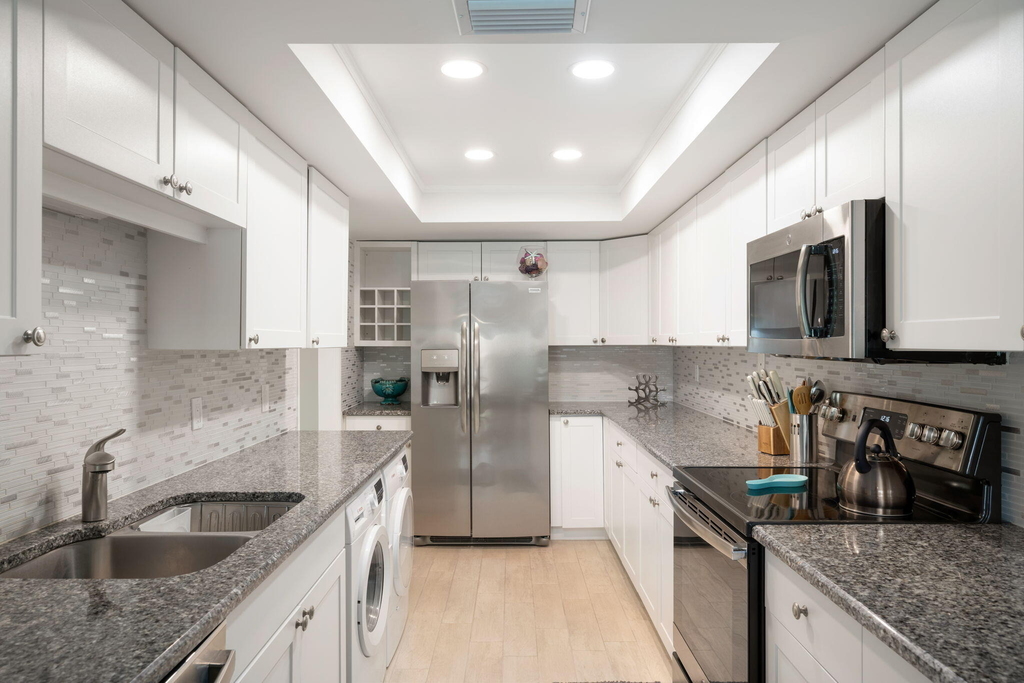 1166 6th Avenue - Photo 4