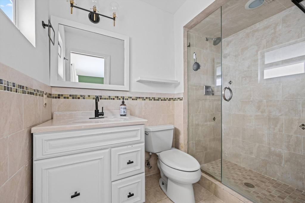 1468 Northampton Terrace - Photo 13