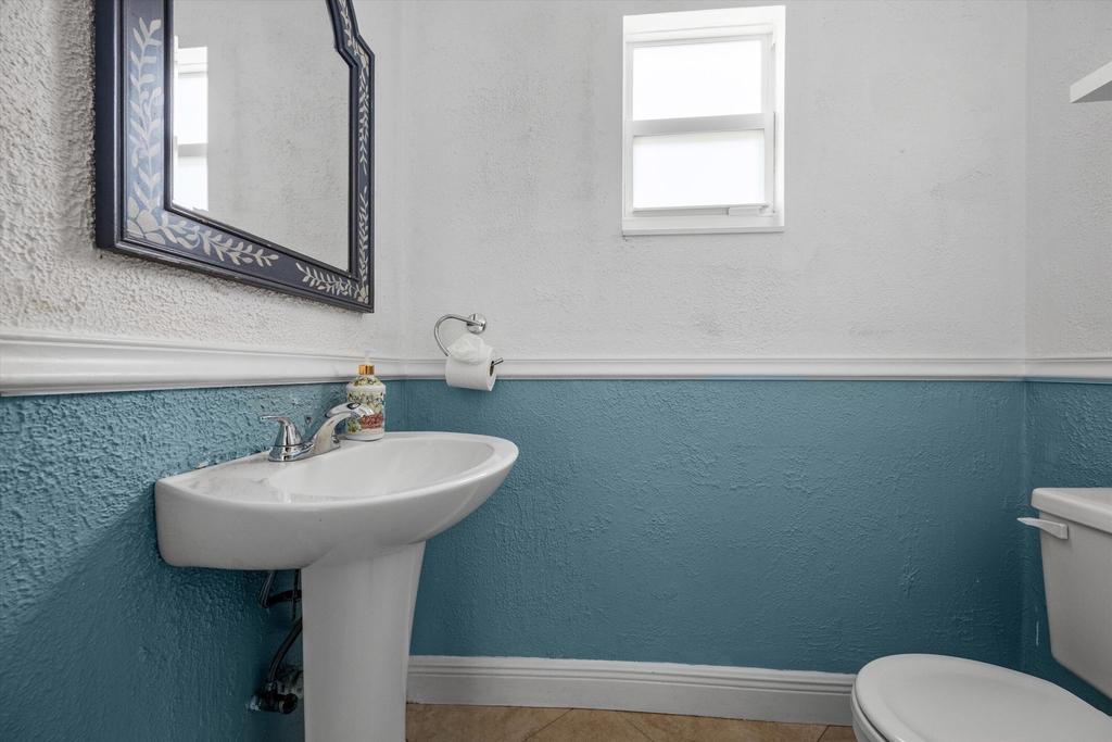 1468 Northampton Terrace - Photo 8