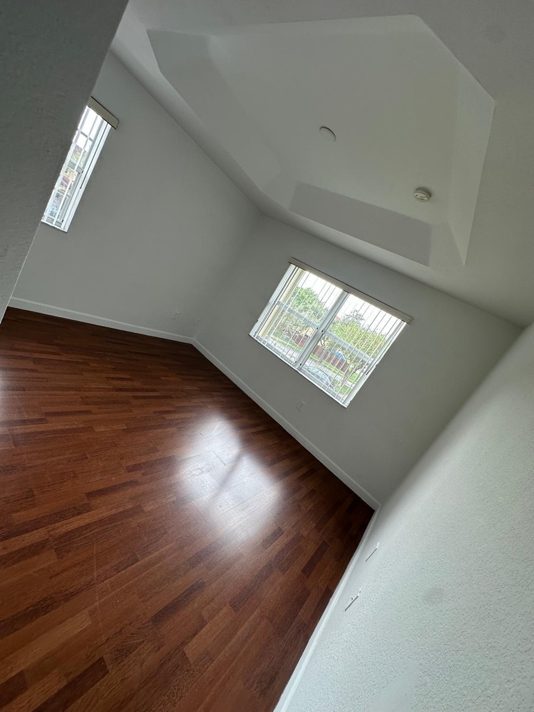 1570 Ne 33 Road - Photo 15