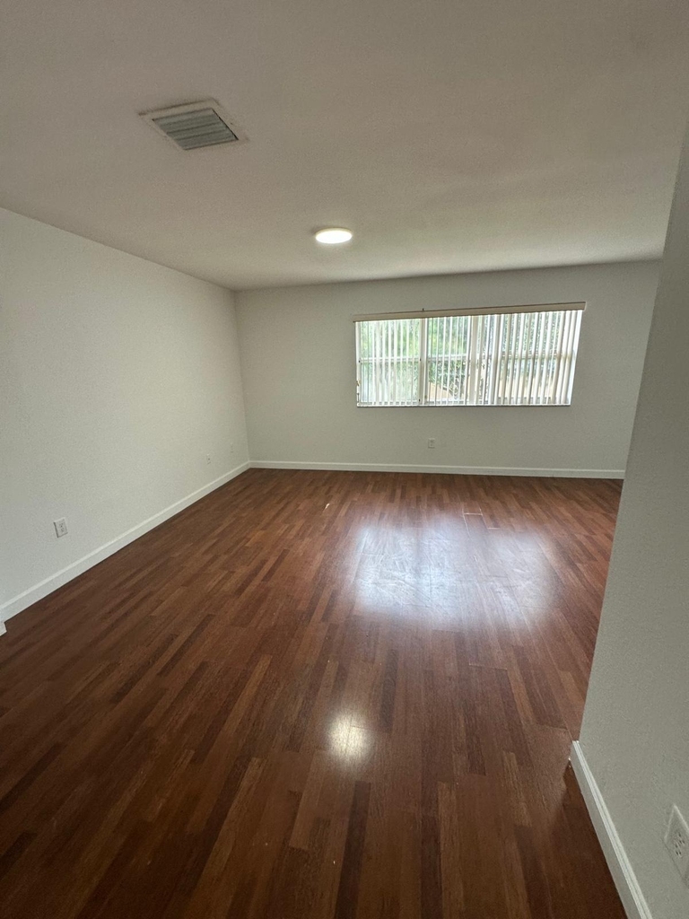 1570 Ne 33 Road - Photo 12