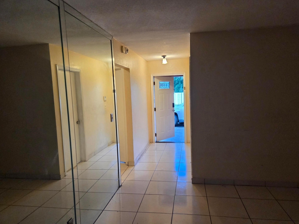 7818 Sw 7th Court - Photo 10
