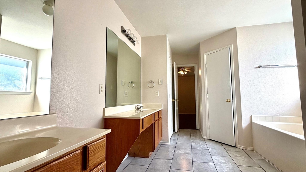 1121 Doreen Street - Photo 14