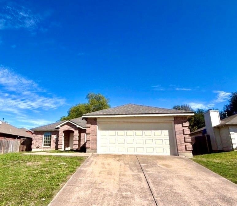 1121 Doreen Street - Photo 0