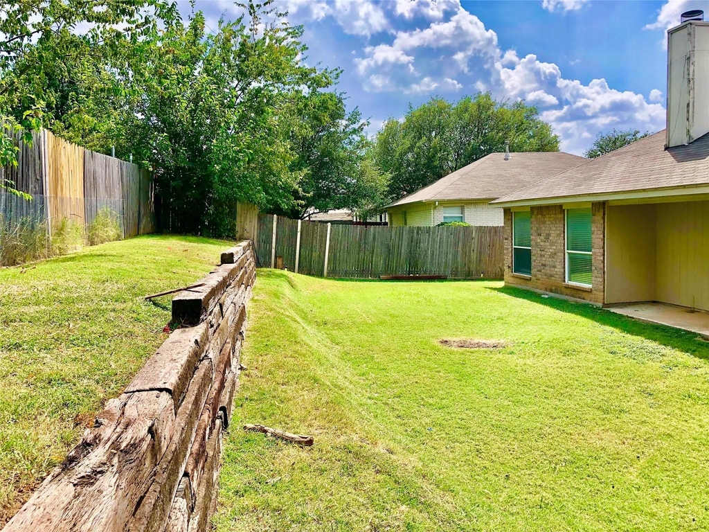 1121 Doreen Street - Photo 27