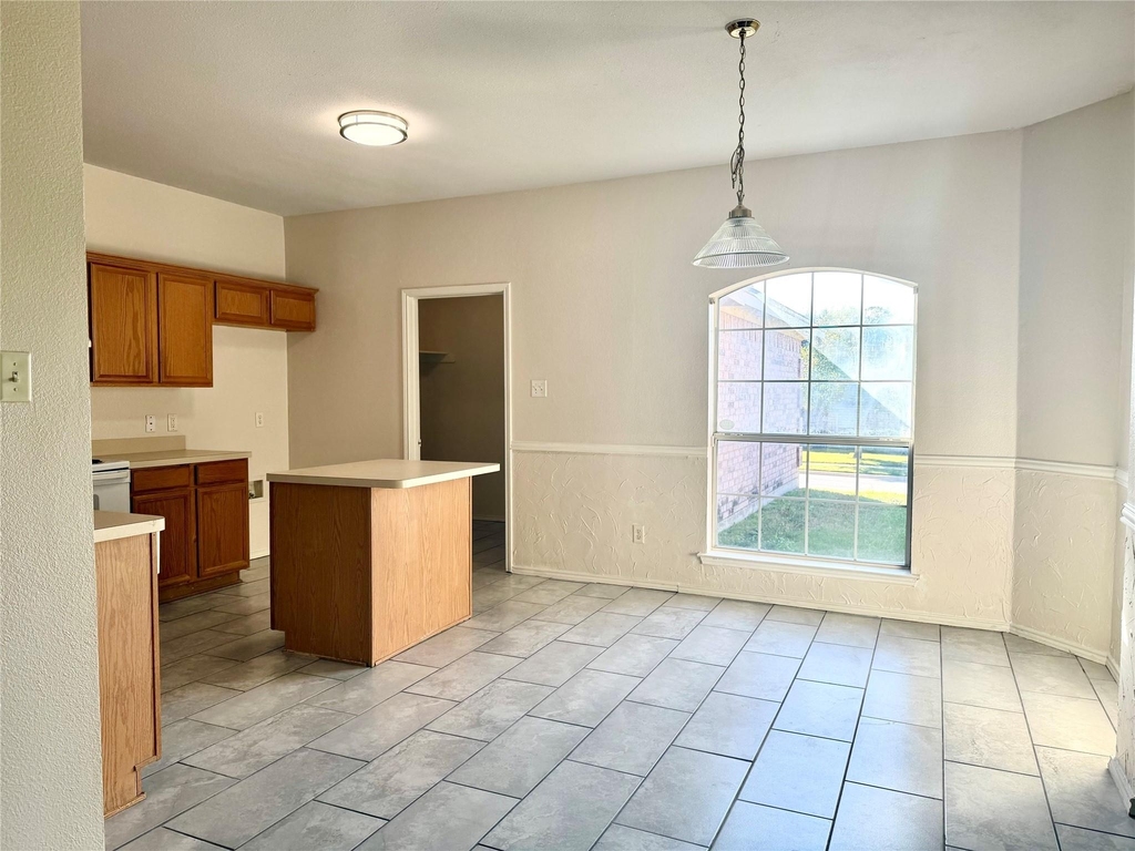 1121 Doreen Street - Photo 8