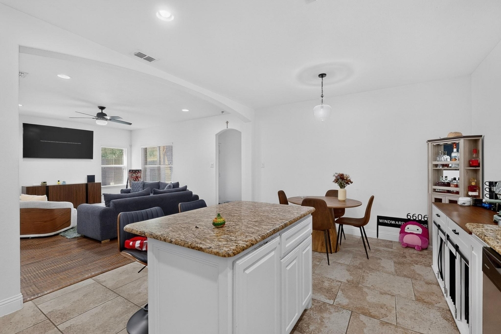 6606 Windward View Drive - Photo 12