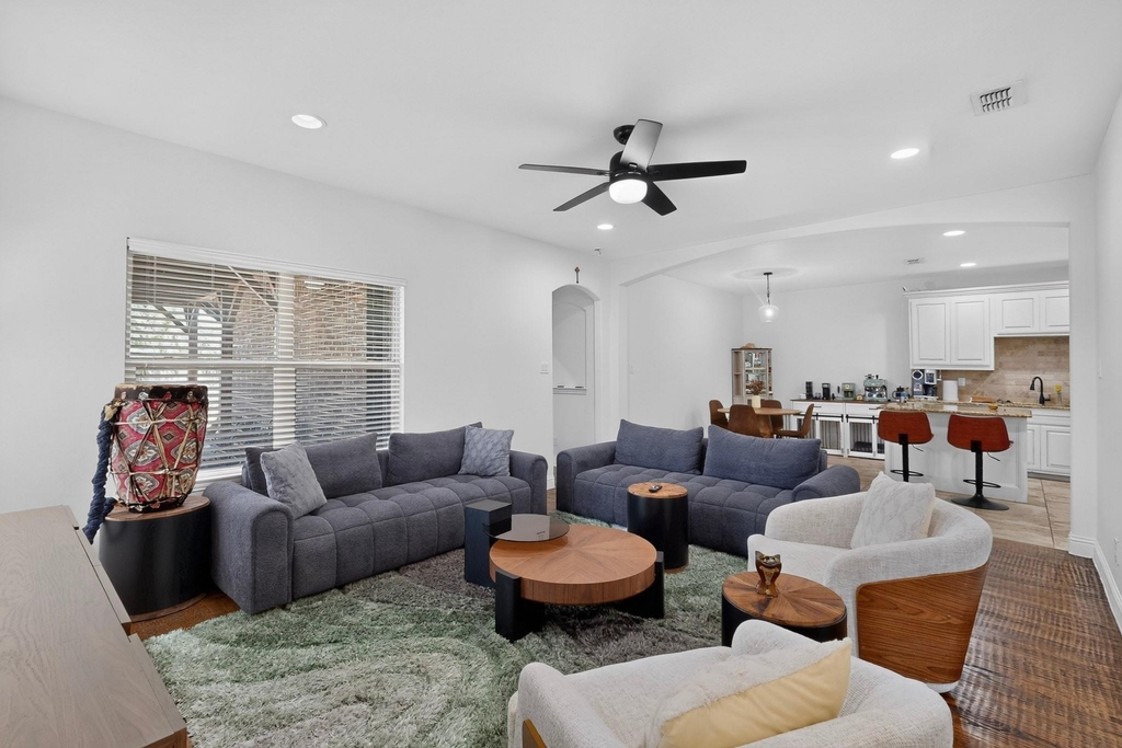 6606 Windward View Drive - Photo 5