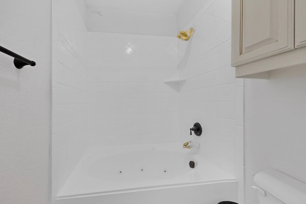6606 Windward View Drive - Photo 20