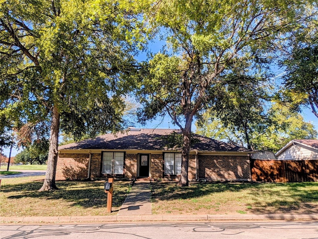 2100 Arlena Drive - Photo 0