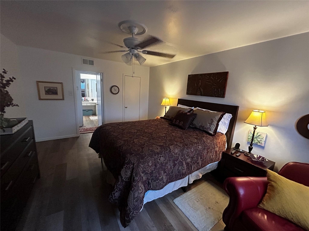 2600 Ivanhoe Lane - Photo 8