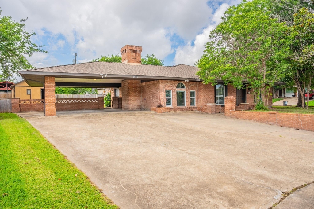 2652 Bluebird Lane - Photo 0