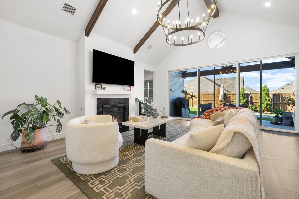 221 Diamond Dale - Photo 11