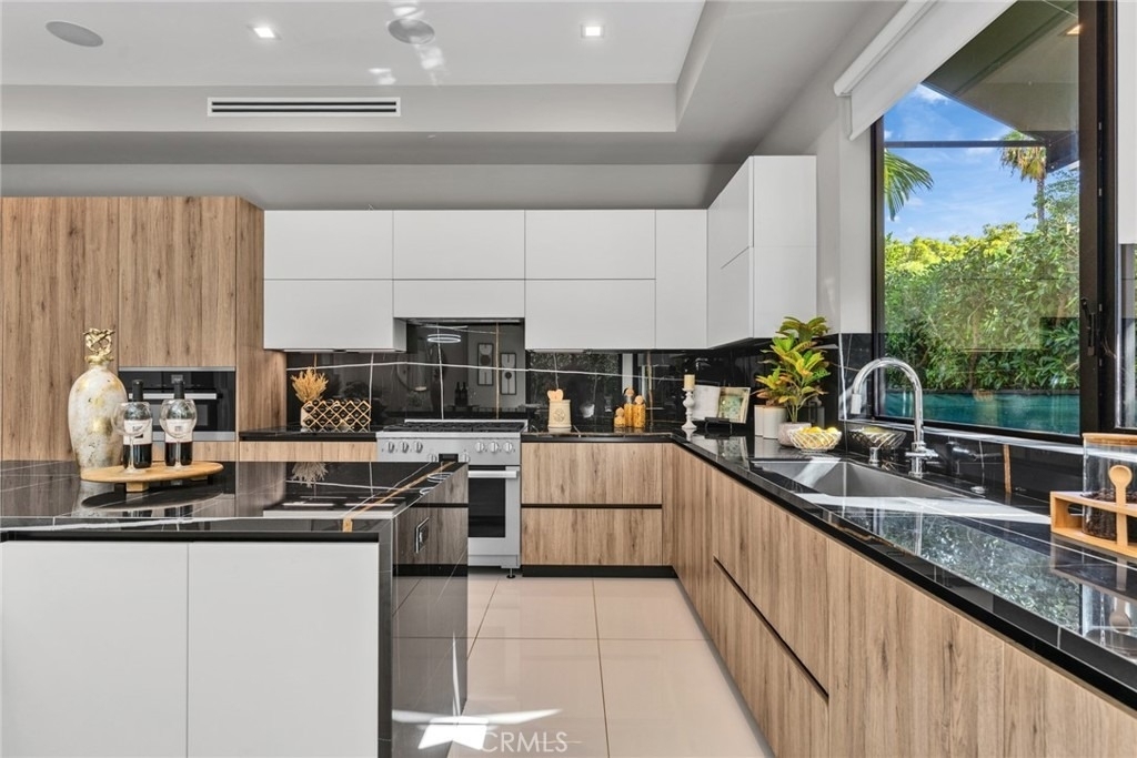 9171 W 3rd Street - Photo 10