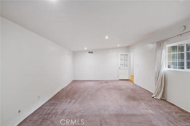1283 S Dunsmuir Avenue - Photo 19