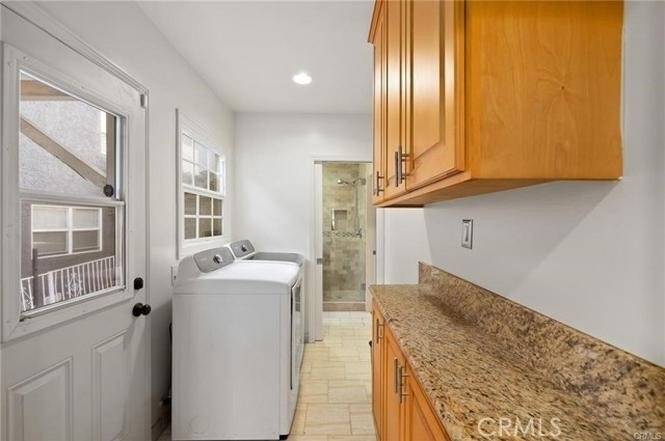1283 S Dunsmuir Avenue - Photo 11