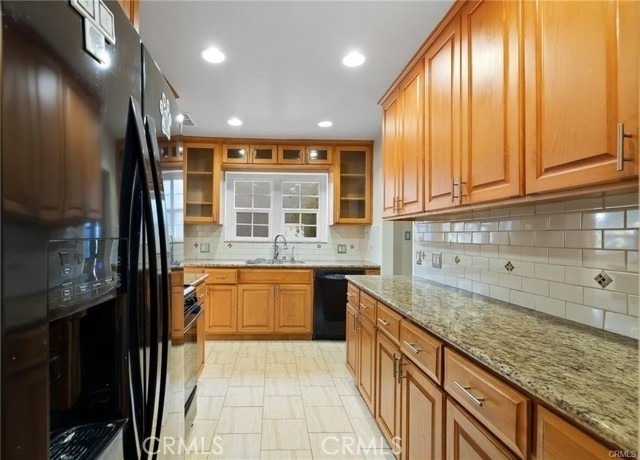 1283 S Dunsmuir Avenue - Photo 9