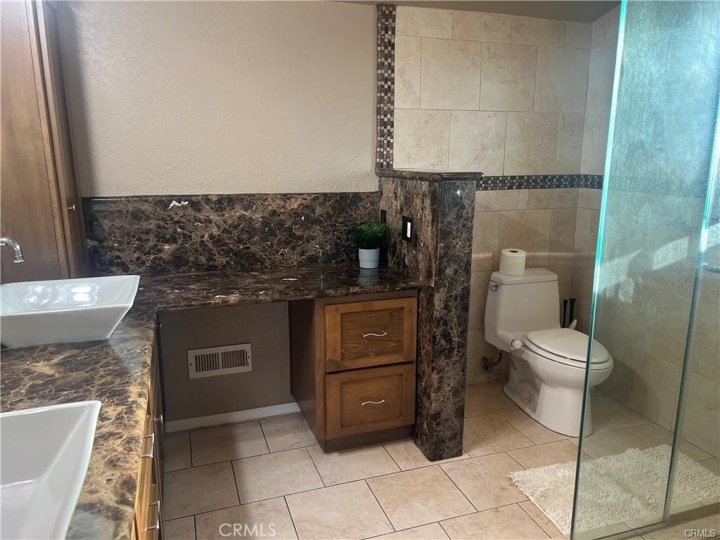 10485 La Sombra Avenue - Photo 13