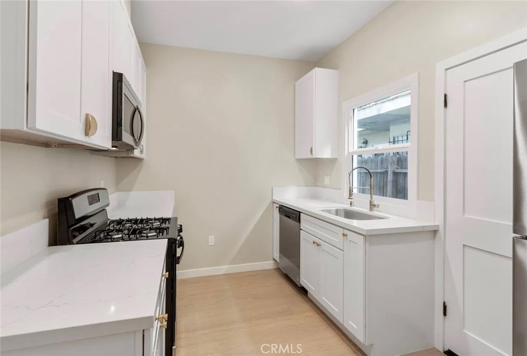 1220 E 1st Unit - Photo 7