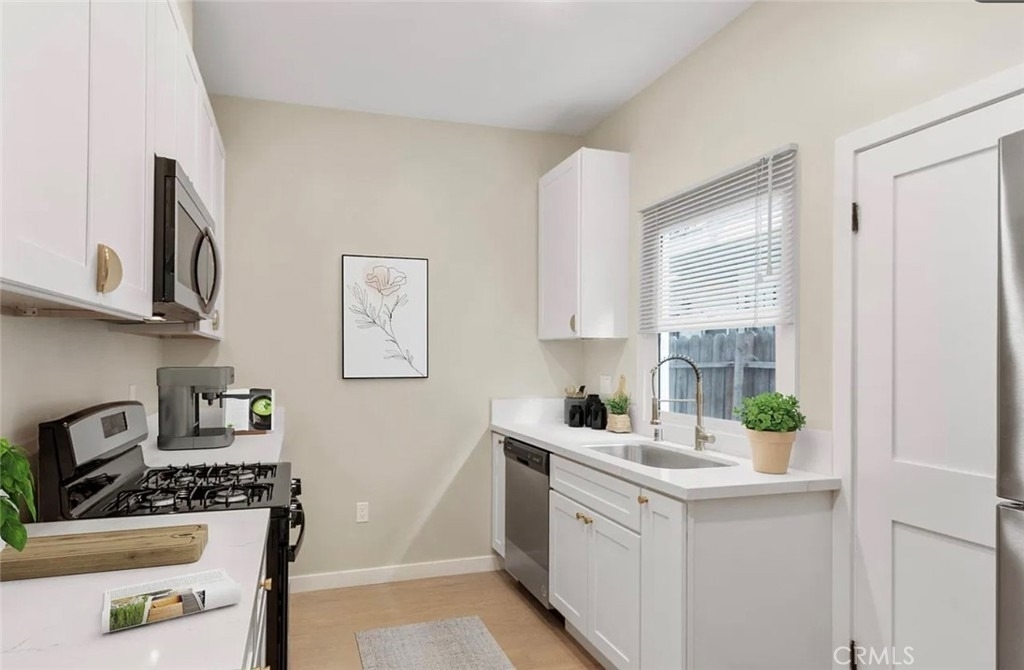 1220 E 1st Unit - Photo 6