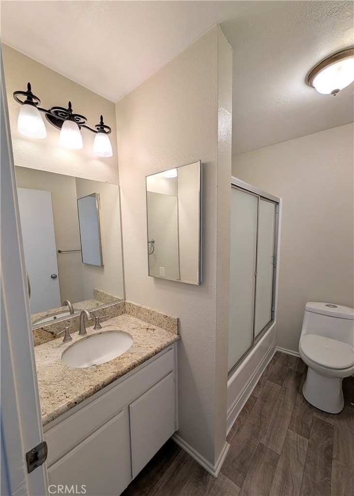 17330 Chatsworth Street - Photo 4
