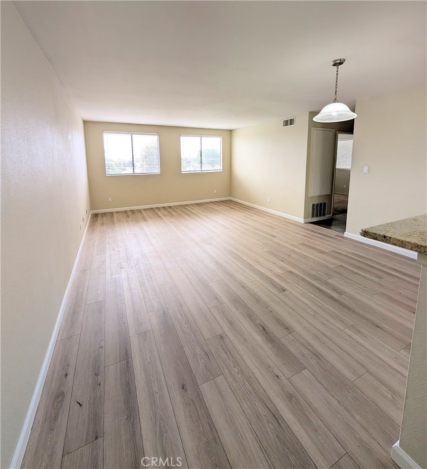 17330 Chatsworth Street - Photo 5