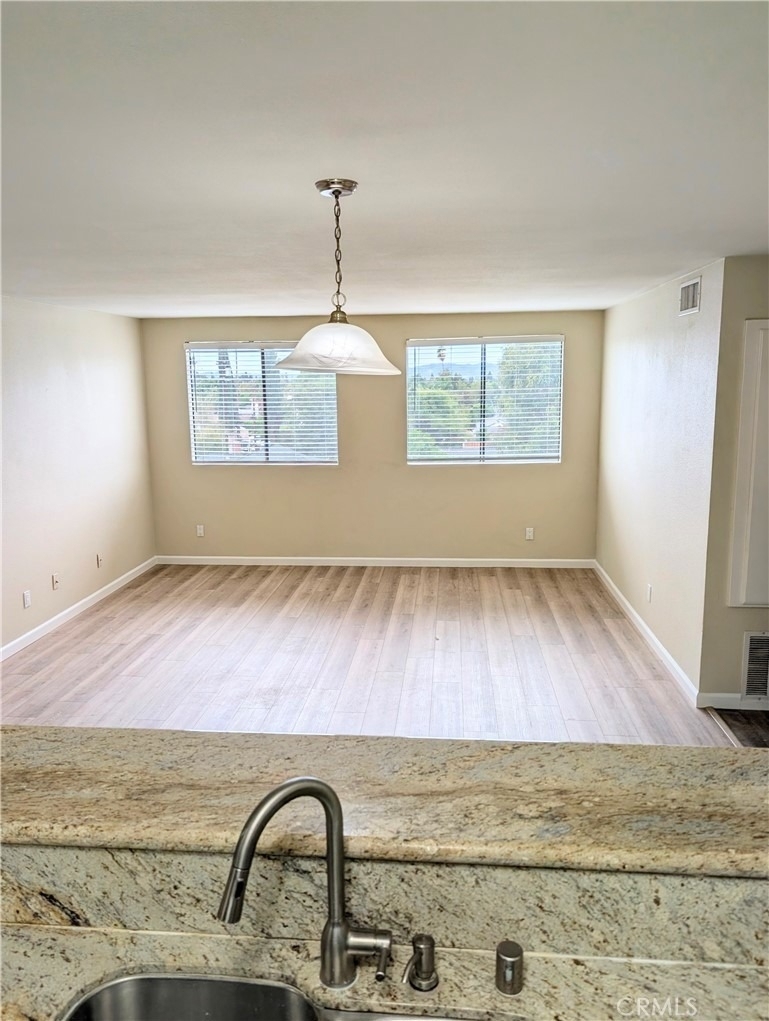 17330 Chatsworth Street - Photo 6