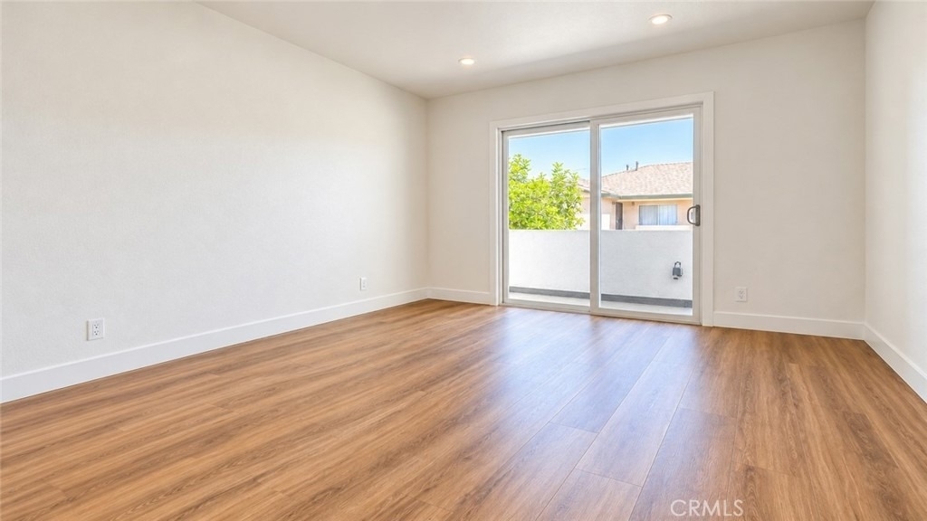 1040 El Camino - Photo 7