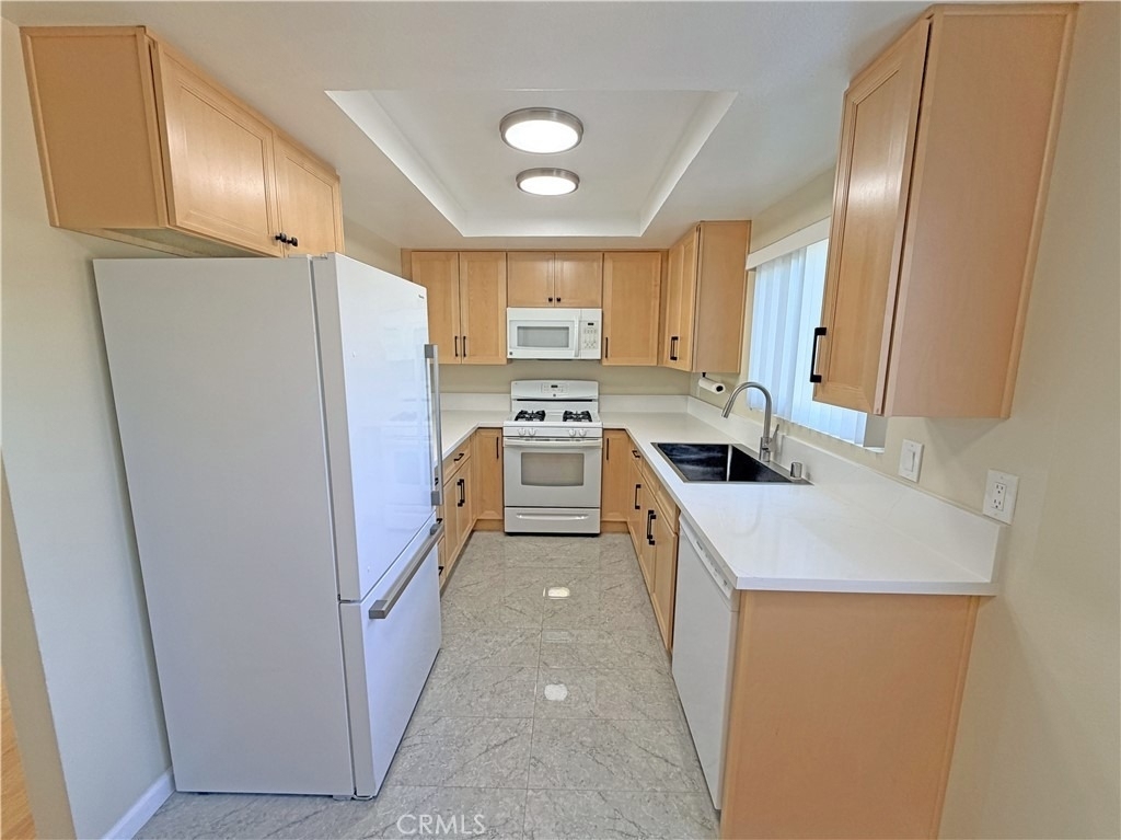 917 W Imperial Highway - Photo 11