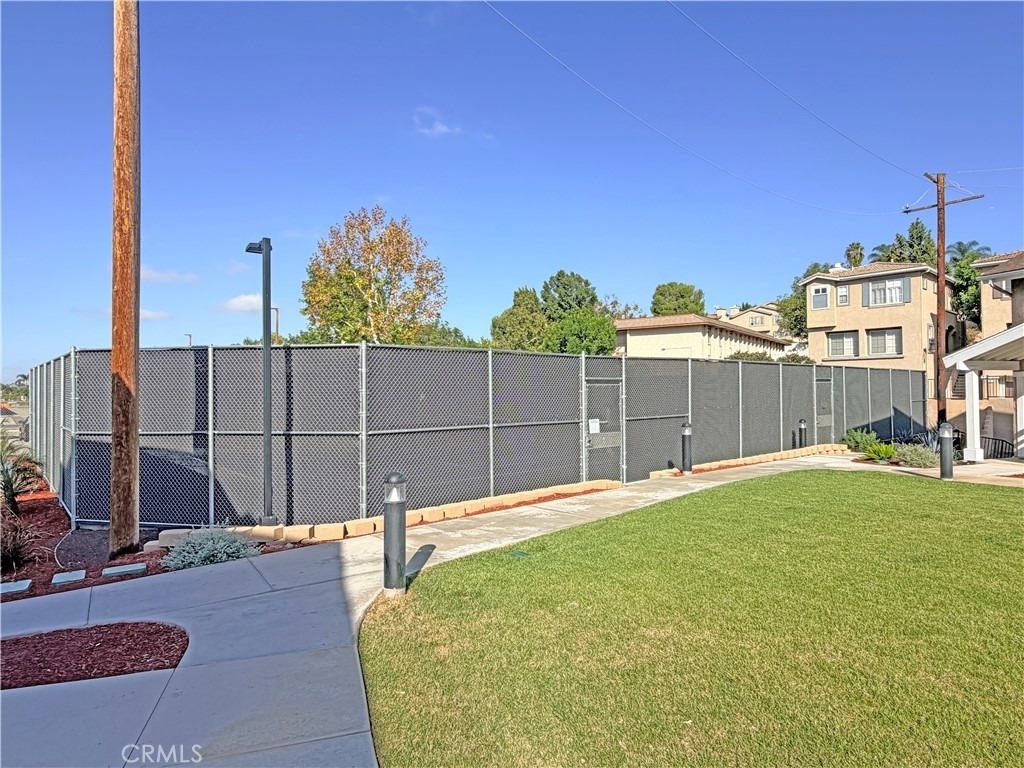 917 W Imperial Highway - Photo 33