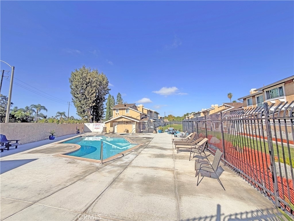 917 W Imperial Highway - Photo 32