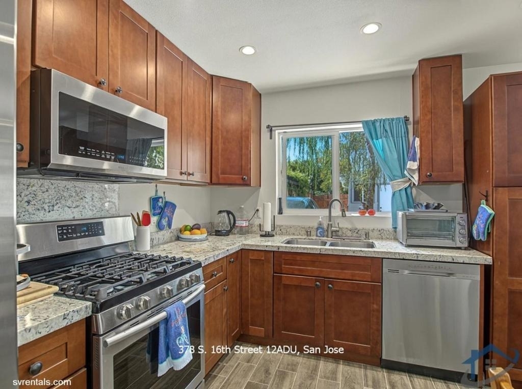 378 S 16th Street - Photo 2