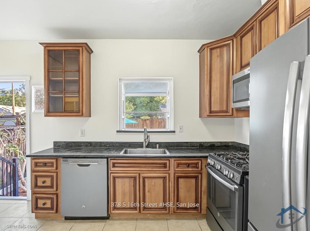 378 S 16th Street - Photo 2