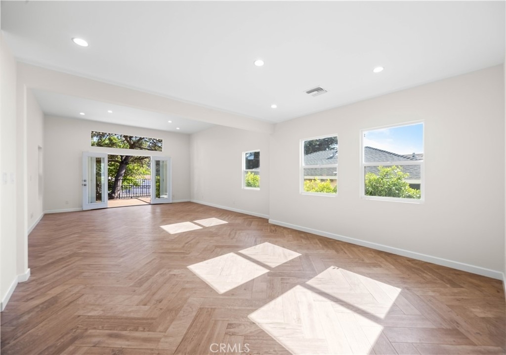 6903 Greeley Street - Photo 2