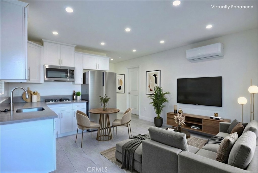 14604 1/2 Cohasset Street - Photo 1