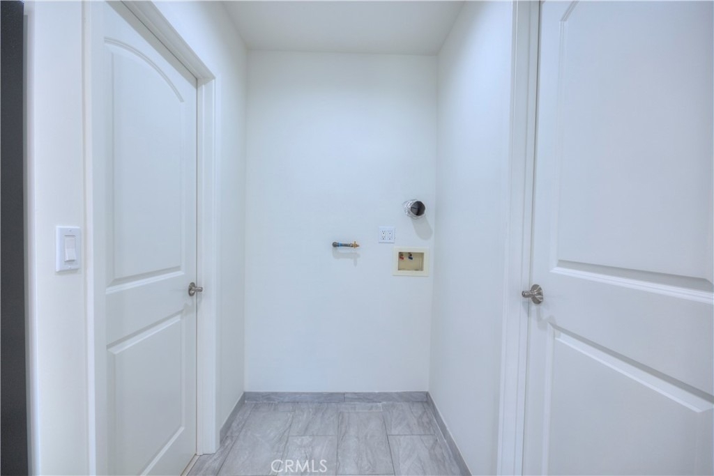 14604 1/2 Cohasset Street - Photo 7