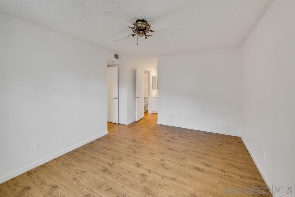 9489 Fairgrove Ln - Photo 12