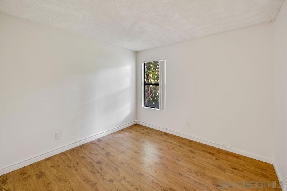 9489 Fairgrove Ln - Photo 16