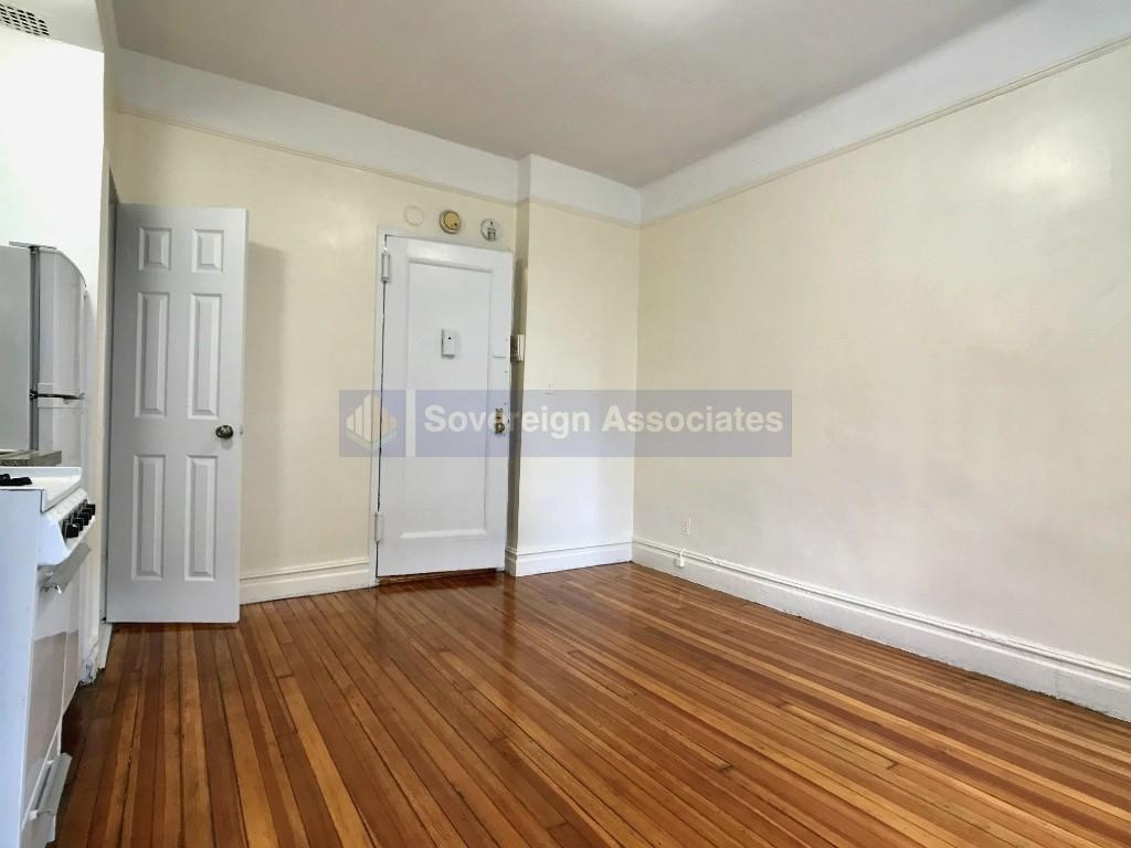 936 West End Avenue - Photo 4