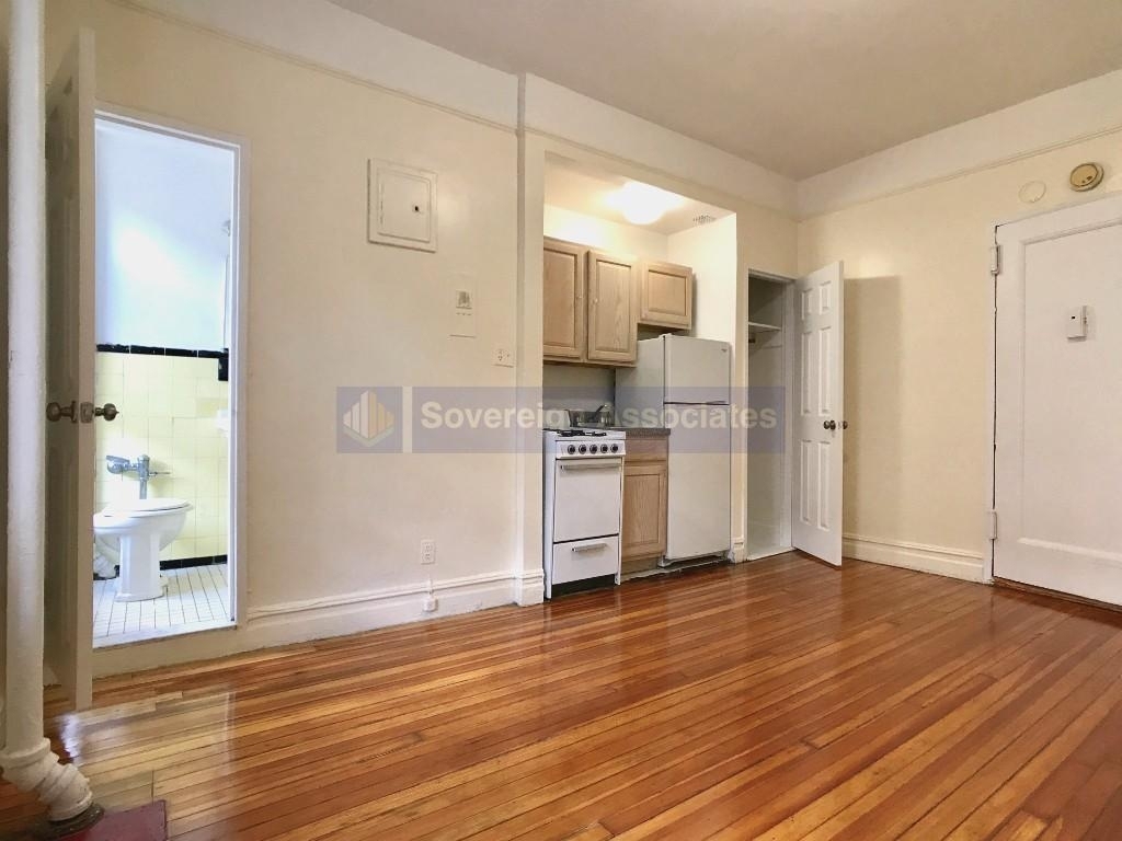 936 West End Avenue - Photo 3