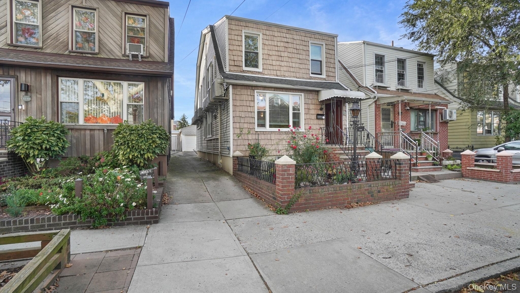 5256 73rd Street - Photo 0